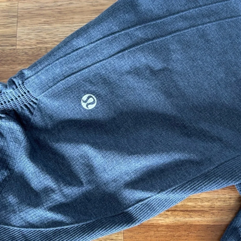 Lululemon In The Flow Crop II Pattern Blue Womens 8 Leggings Activewear yoga gym